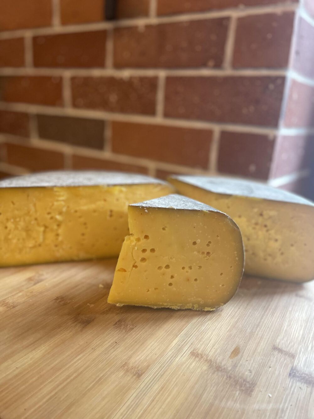 Ser Tomme Berry z Szafranem