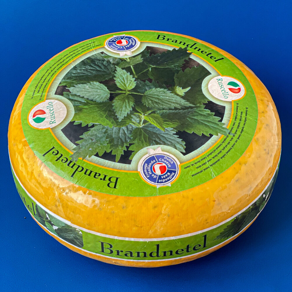 Ser holenderski Gouda Ruscello z dodatkiem pokrzywy